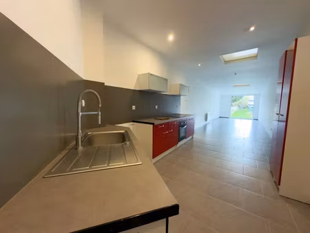 location maison 3 pièces 84 m² à amiens (80000)  900 €