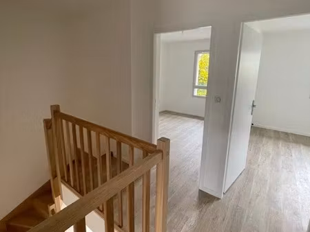 location maison 5 pièces à cestas (33610)  1 647 €