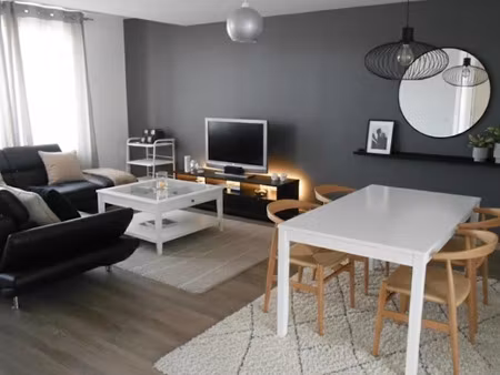 location maison 5 pièces à lesparre-médoc (33340)  1 130 €