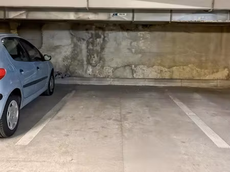 location parking à toulouse (31000)  73 €