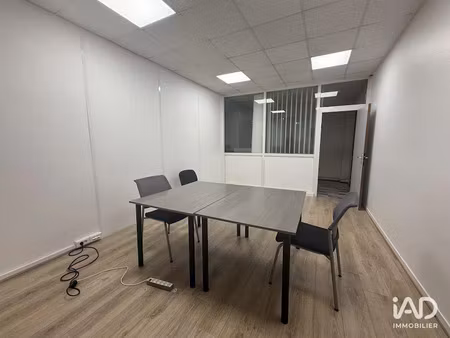 location locaux professionnels 29 m² à compiegne (60200)  583 €