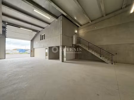 location locaux professionnels 240 m² à beziers (34500)  1 600 €