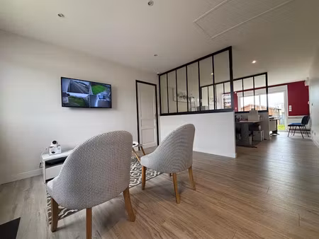 location locaux professionnels 120 m² à quimper (29000)  2 040 €