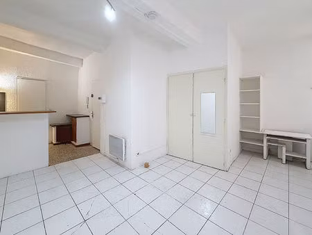 studio à rénover - emplacement privilégié près de la dalle arago à perpignan