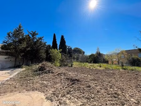 terrain à bâtir viabilisé 13012