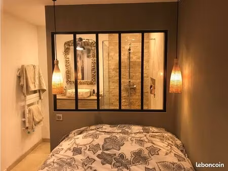 loue beau t2 meublé à l'année  résidence piscine tennis   disponible au 1er juin 2026