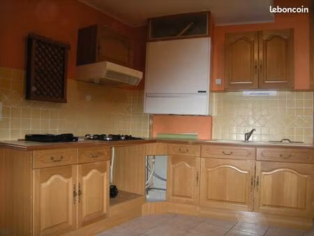 maison de ville grand t3 lumineux refait a neuf