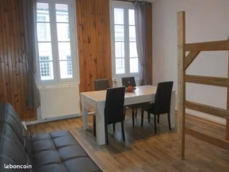 meublé t1 bis 33m² cv la rochelle - st nicolas - libre