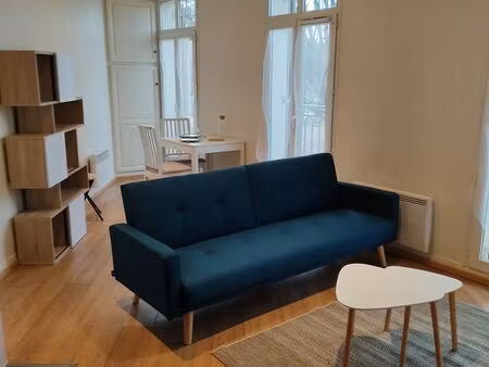 bel appartement f2 meublé - centre-ville