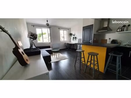 beau studio meublé 31 m² lumineux avec vue – centre historique aix