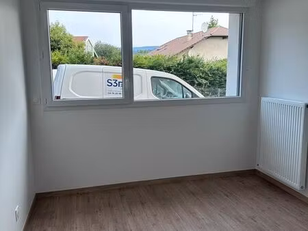 t4 excellent état - allonzier la caille