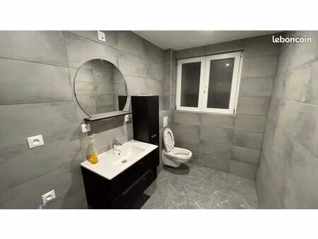 appartement f3 rénové – 65 m² – rez-de-chaussée avec entrée privative