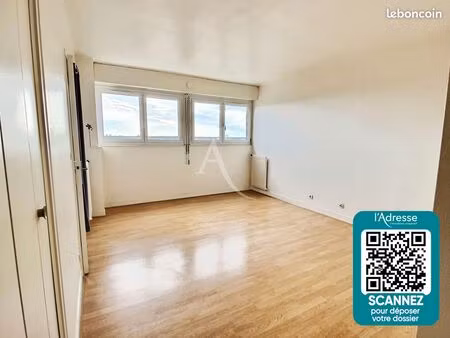 studio 1 pièce 27 m²