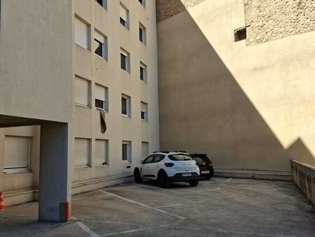 place de parking à louer – parking fermé et sécurisé – montpellier centre