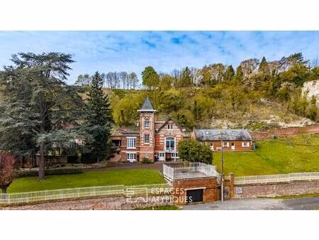 propriété exceptionnelle aux portes d'amiens