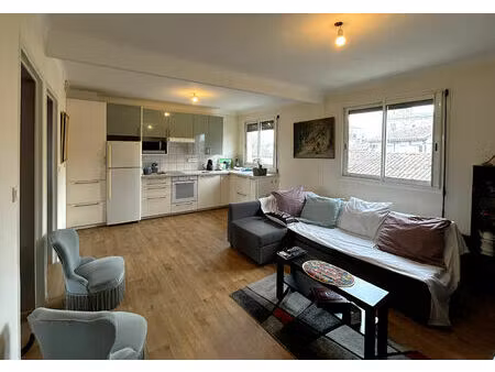 caussade centre - appartement 2 pièces avec terrasse -