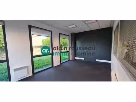 location bureaux beaucouzé 49070 126m²