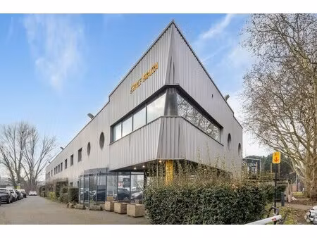 location bureaux 25 m² à 281 m²