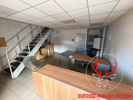 local industriel de 495 m2 comprenant bureau réfectoire salle de réunion