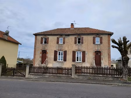 vente maison 4 pièces 100 m² champagnac (15350)