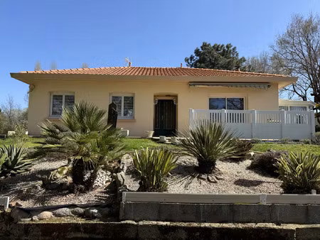 vente maison à la chapelle-achard (85150) : à vendre / 116m² la chapelle-achard