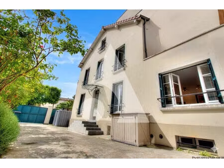 une maison de 1930 qui a tout compris à la vie de famille moderne.