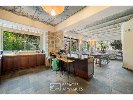 maison de caractère 1910 avec jardin botanique au calme.