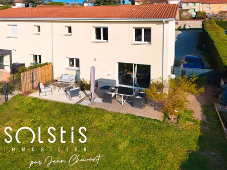 belle maison mitoyenne de 102 m2 avec espace extérieur priva