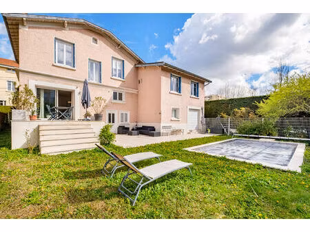 jolie maison années 30 rénovée avec studio et t2 séparé- calme absolu