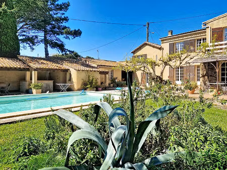 maison les angles 4 pièce(s) 111 m2 plus 2 garages et dépendances sur un terrain de 964 m²