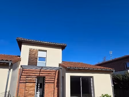 villa 4 pièces 98 m2