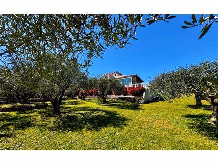 vézénobres - charmante maison de plain-pied avec grand terra