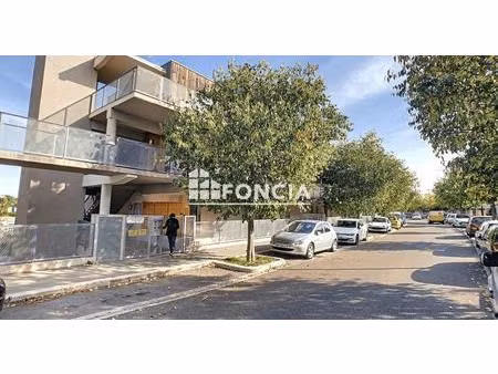 grand appartement f2 en dernier etage avec vue dominante