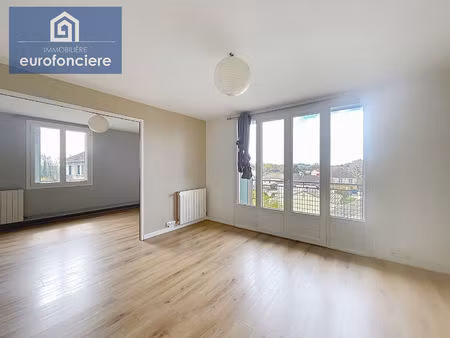 appartement ste savine 3 pièce(s)