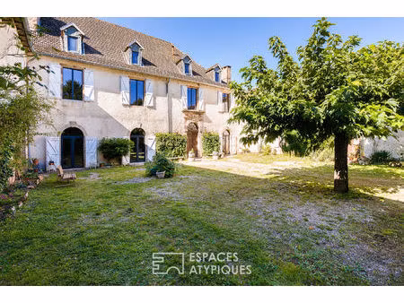 maison de maître avec parc et dépendances