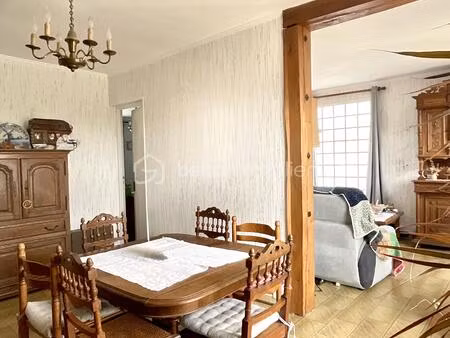 maison de 93 m² à fontaine-le-port