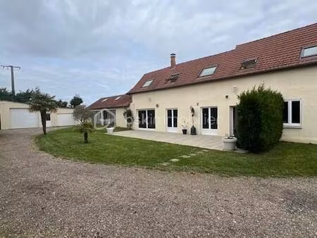 maison de 210 m² à lyons-la-foret