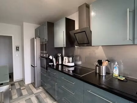 f3 dans residence privee