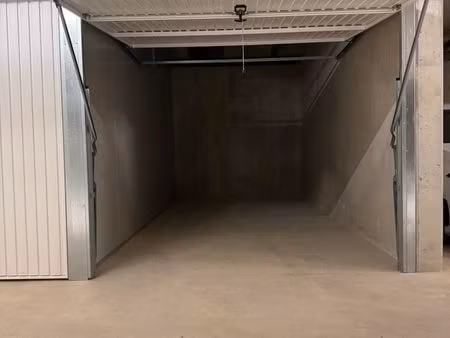 garage à louer