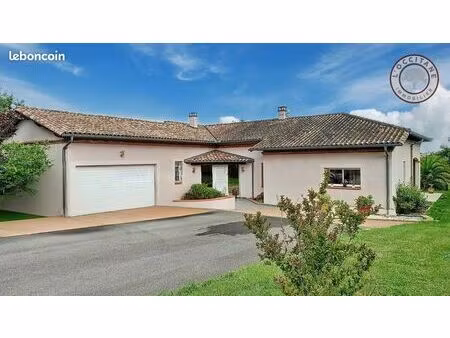 maison 7 pièces 250 m²