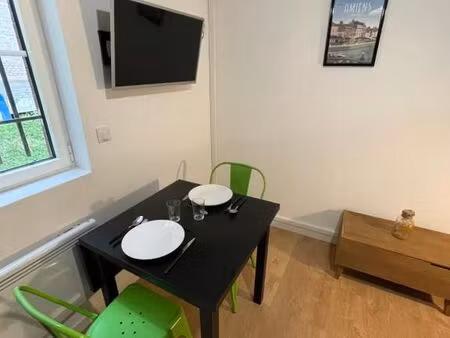 joli t2 de 30m²  1 chambre  entièrement meublé  hyper centre