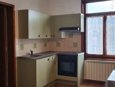 t1 meuble proche chv et petite foret