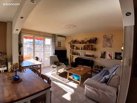 sous-location appartement à marseille (15 jours - vacances de printemps)