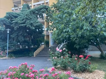 direct proprietaire : loue t3 proximite directe de la doua / dispo 01-06-2026