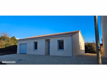 maison à cognac avec 2 chambres  1 garage et 1 jardin