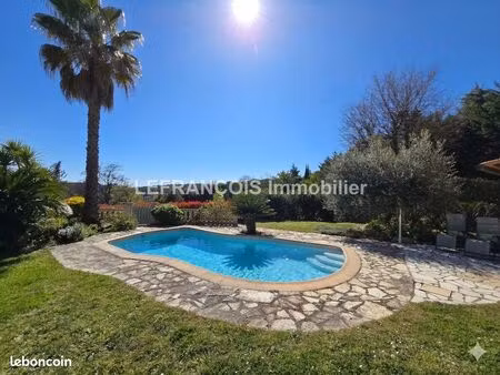 villa 4 pièces 115 m²