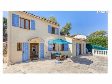 villa 6 pièces 93 m²