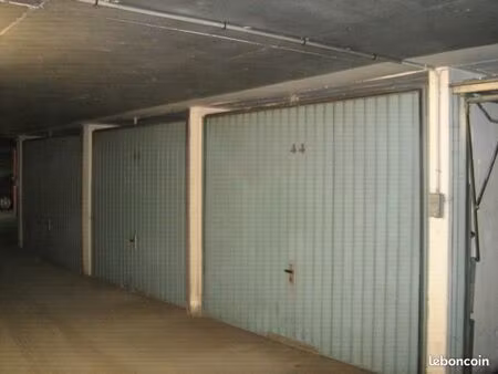 box a louer paris 18ème