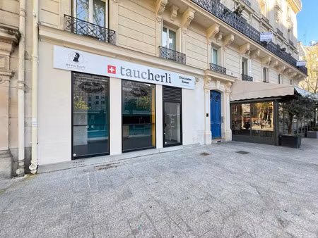 location locaux professionnels 28 m² à paris 17ème (75017)  nan €