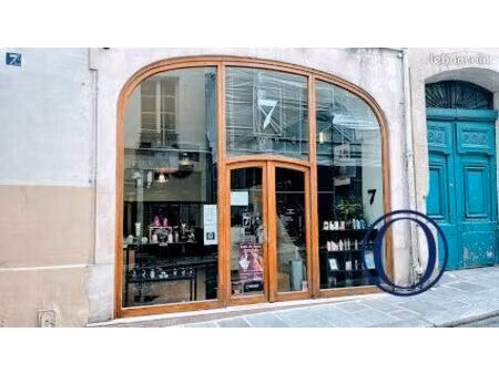 local commercial 78 m² paris